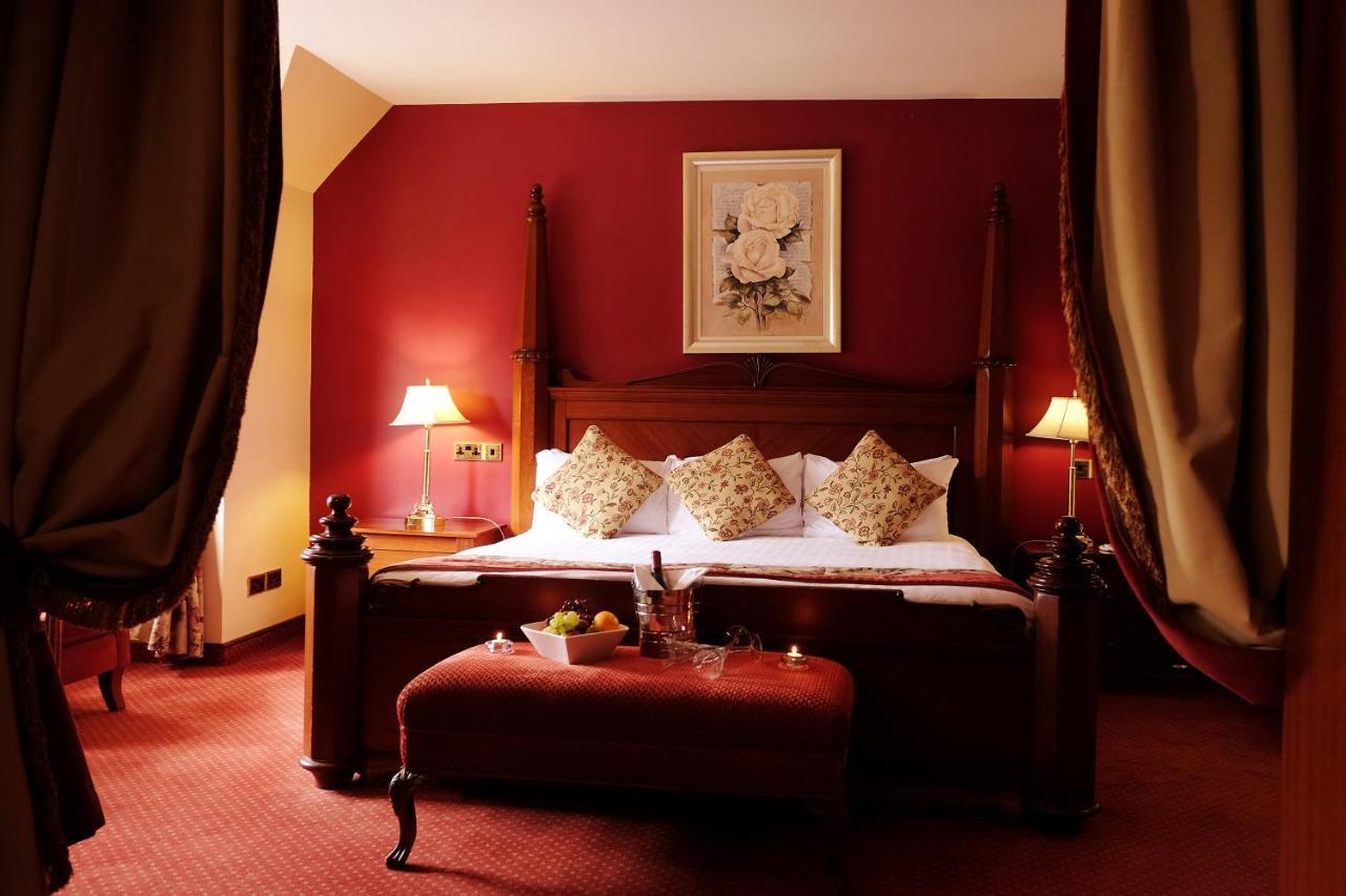 Hotel Racket Hall Golf & Conference 4*
